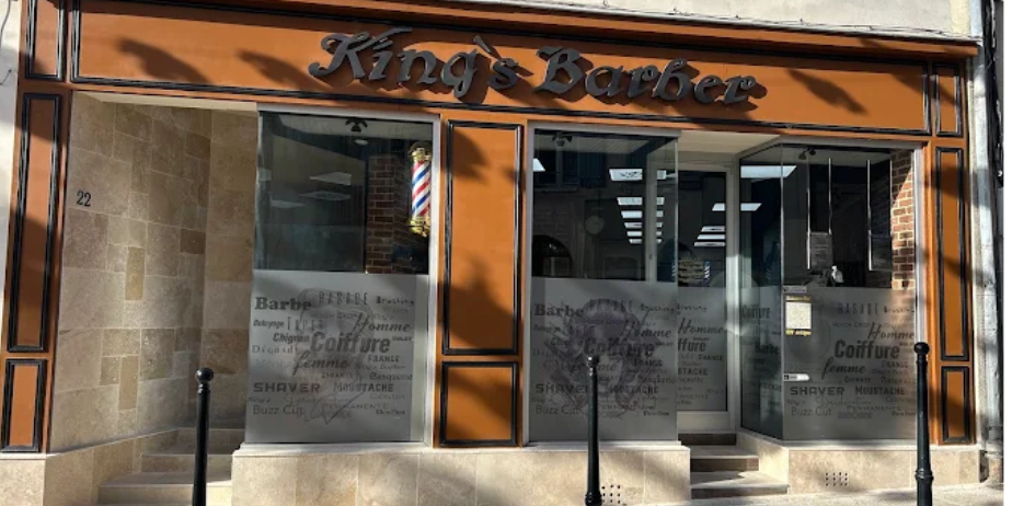 KINGS BARBER devanture